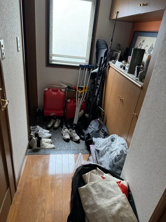 玄関の片付け Before